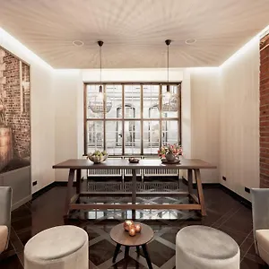 H+ Hotell