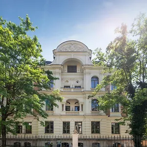 Hotel Uhland ***
