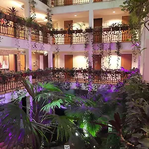 solitaire-hotel.find-berlin-hotels.com/